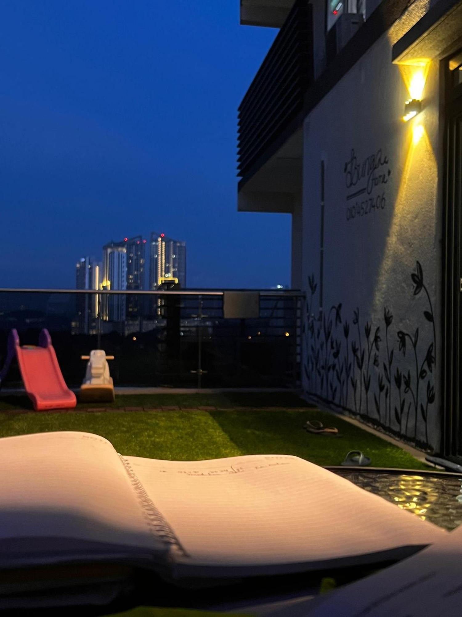 D Bunga مسلم Homestay Pool View Legoland Nusajaya Nusajaya  Exterior foto