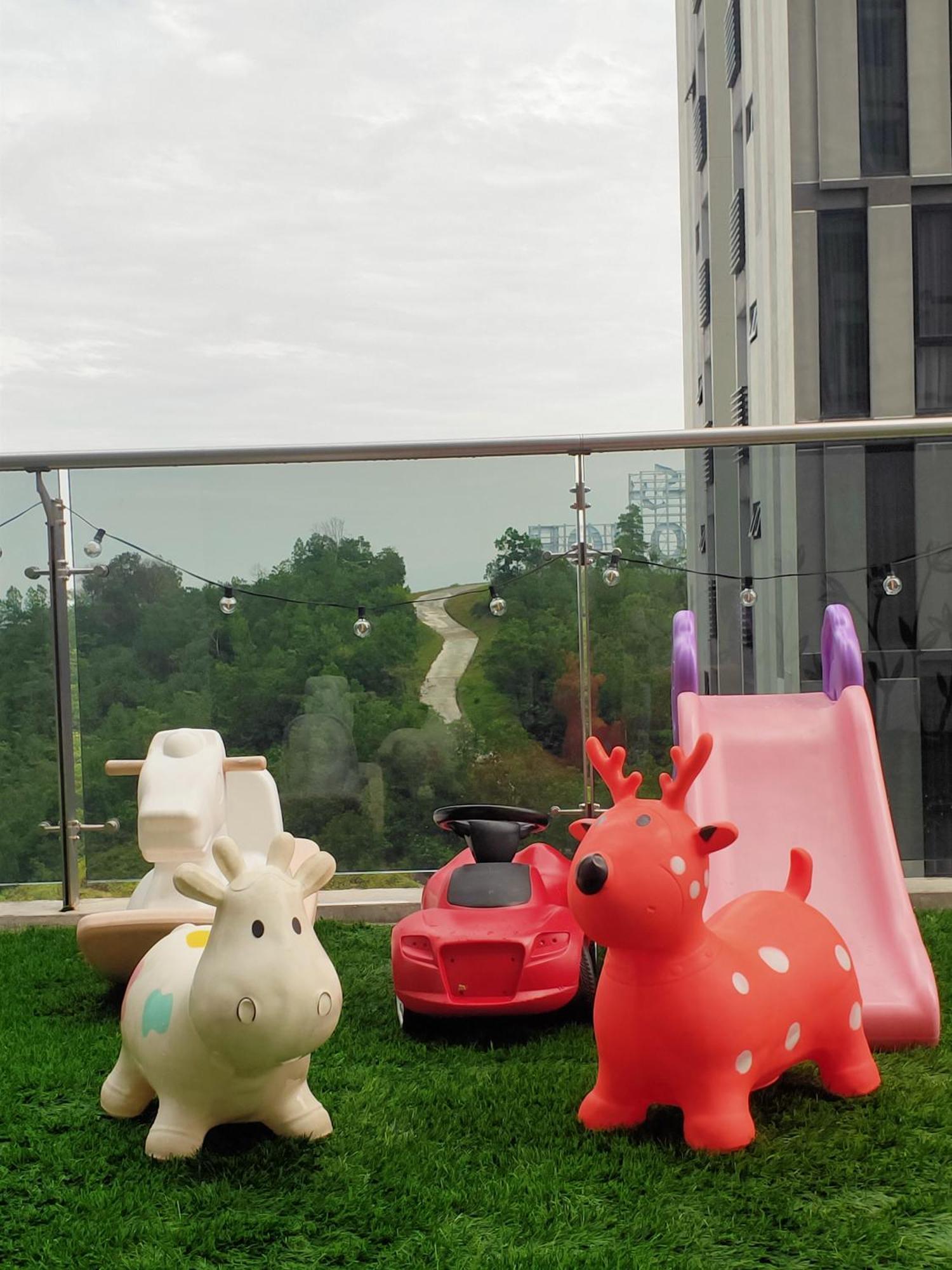 D Bunga مسلم Homestay Pool View Legoland Nusajaya Nusajaya  Exterior foto